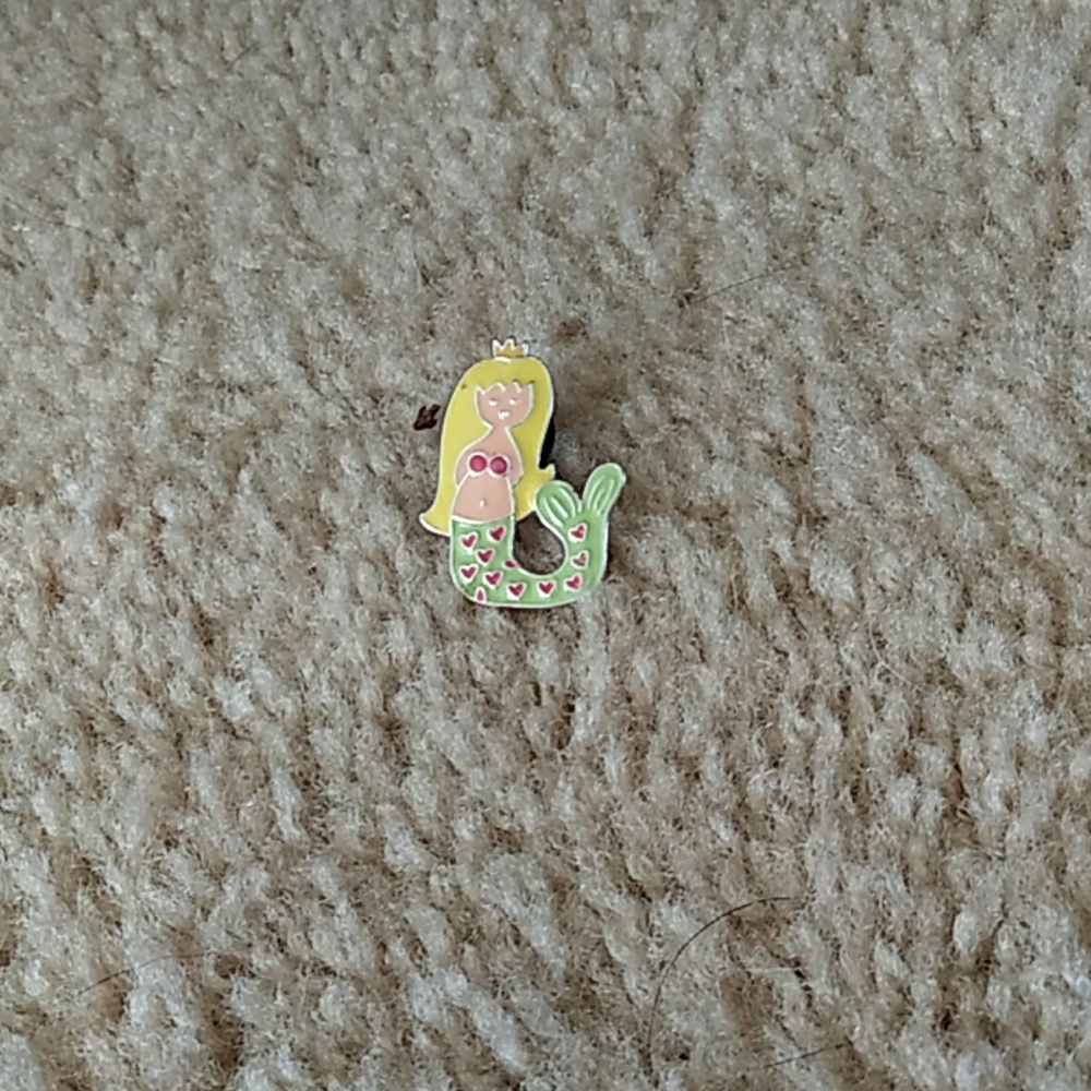 Mermaid pin📌